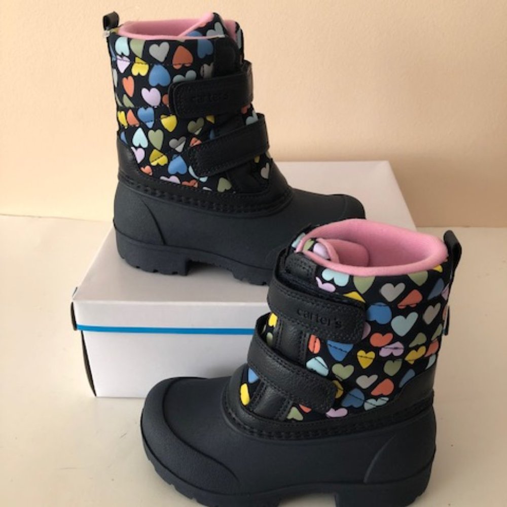 CARTERS Deltha Lug Sole Boot. Waterproof snow boot. girl.  Size: 12